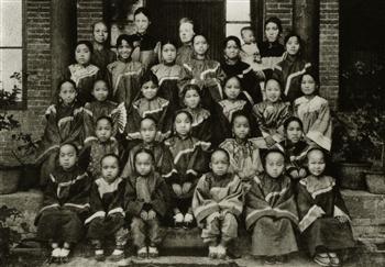 清末太原教会女子学校学生