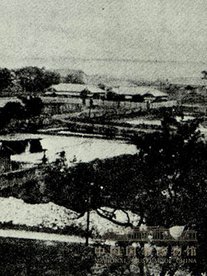 <p>继1858年签订《天津条约》和1860年签订《北京条约》之后，清政府被迫在台湾陆续开放淡水、基隆、安平和打狗（今高雄）四个通商口岸。图为1864年开放的安平城。</p>