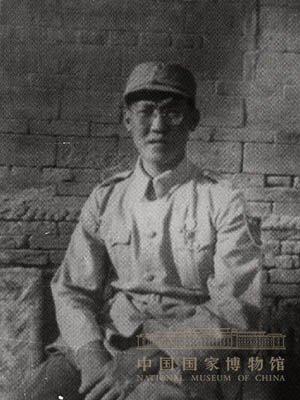 <p>广大台湾同胞拥护和支持中国共产党提出的全面抗战路线和持久战方针，奔赴中国共产党领导的抗日民主革命根据地，成为红色战士。图为台南人杨诚(1916－1965)，积极投身于抗日救亡运动，后来成为新中国航空工业的领导者之一。</p>