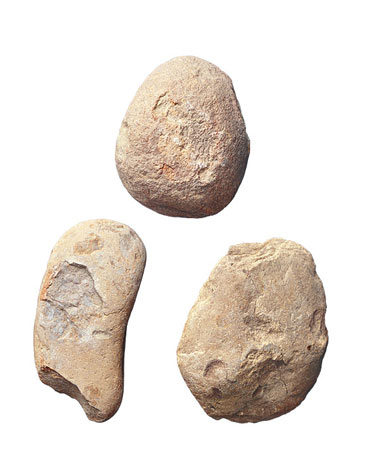 石器时代早期 (距今约42万年)1958年北京房山周口店第一地点出土石锤