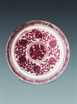 釉里红缠枝莲花纹盏托