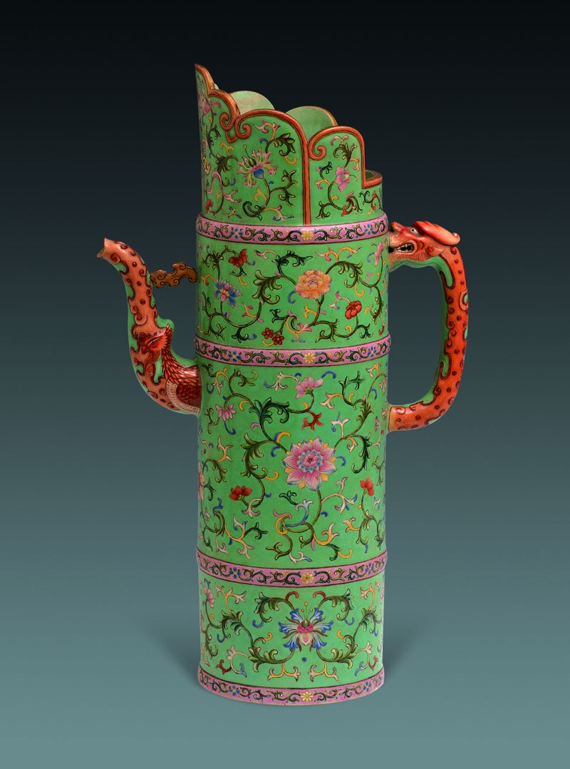 绿地粉彩花卉纹多穆壶