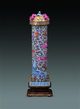 粉彩镂空云龙纹亭式香薰