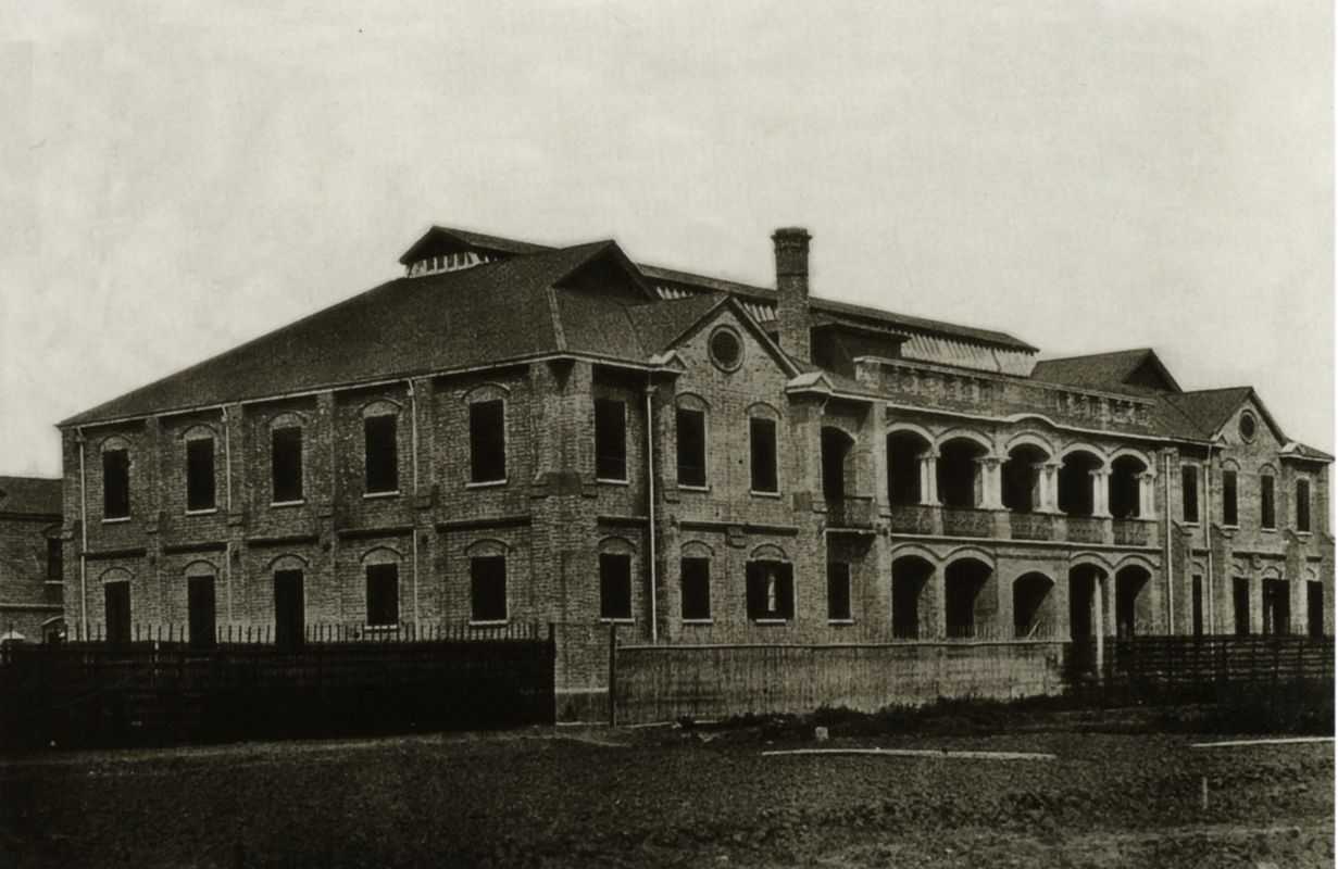 清末西方教会在上海开办的印刷所外景