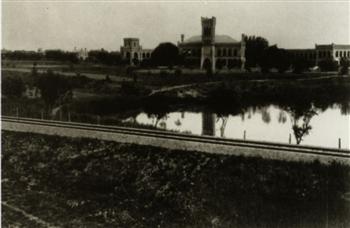 1893年（光绪十九年）美国公理会在北京通县所办潞河书院外景