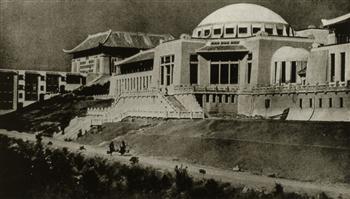 建于1936年的武汉大学理学院楼