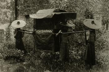 1895年中国南方的轿子与抬轿夫
