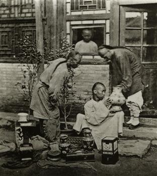 收集古玩的商贩