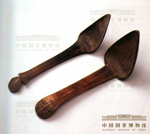 高山族人形柄木匙