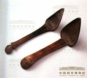 高山族人形柄木匙