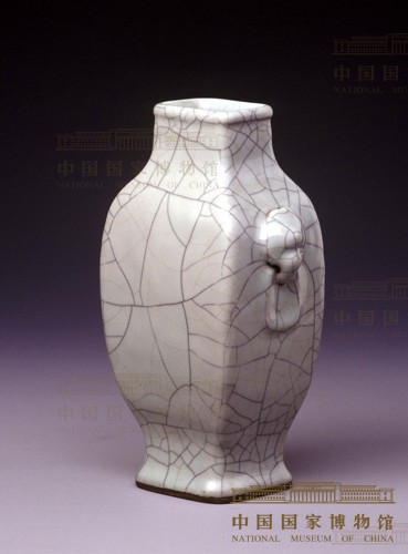 仿宋官窑兽耳瓶