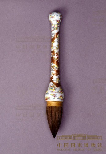 粉彩描金云龙纹瓷管笔