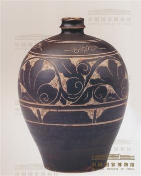 褐釉剔花瓷梅瓶