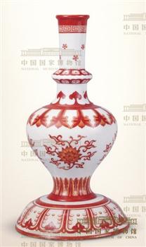 矾红番莲纹藏草瓶