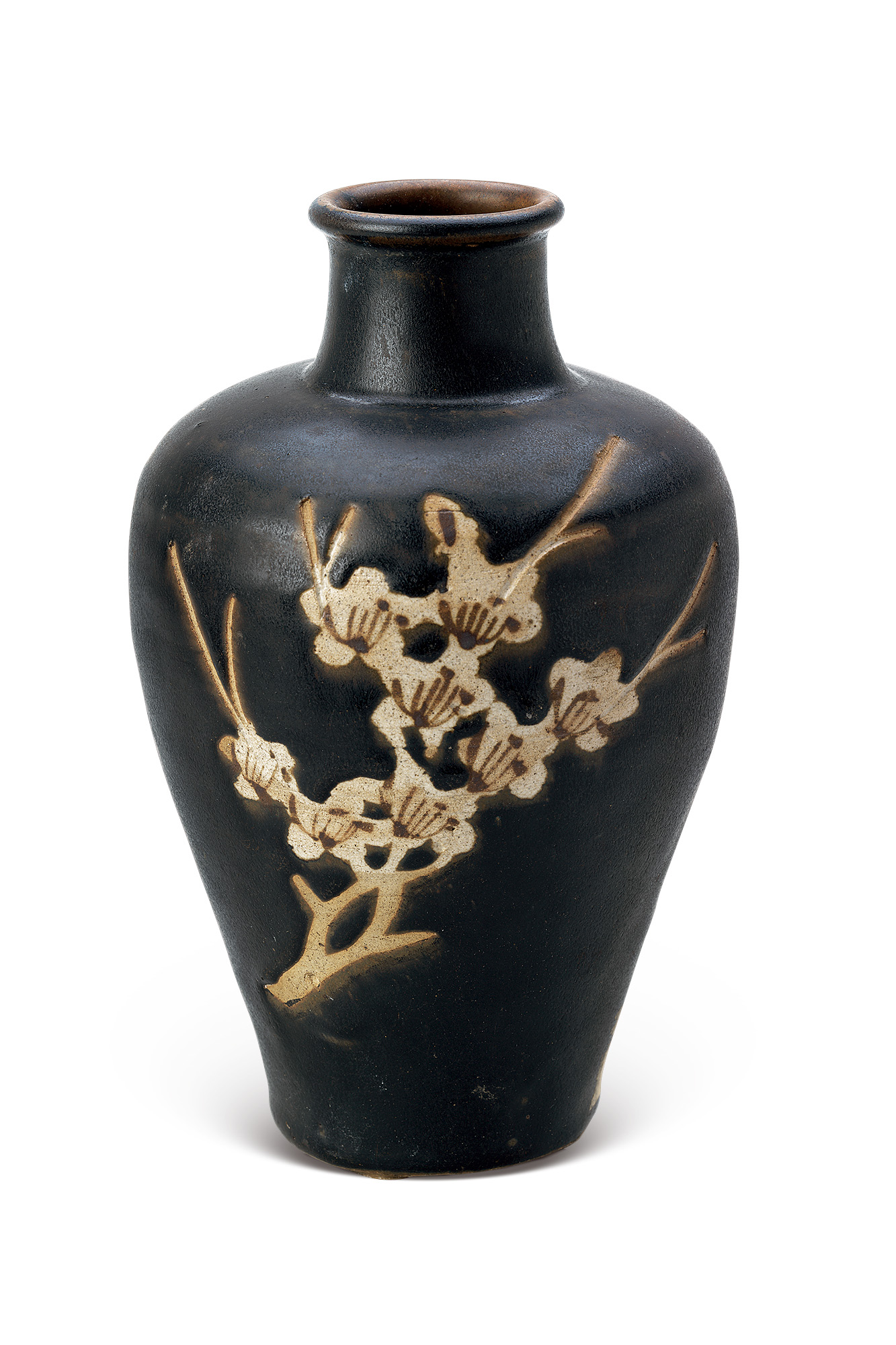 吉州窑黑釉剔梅花纹瓶