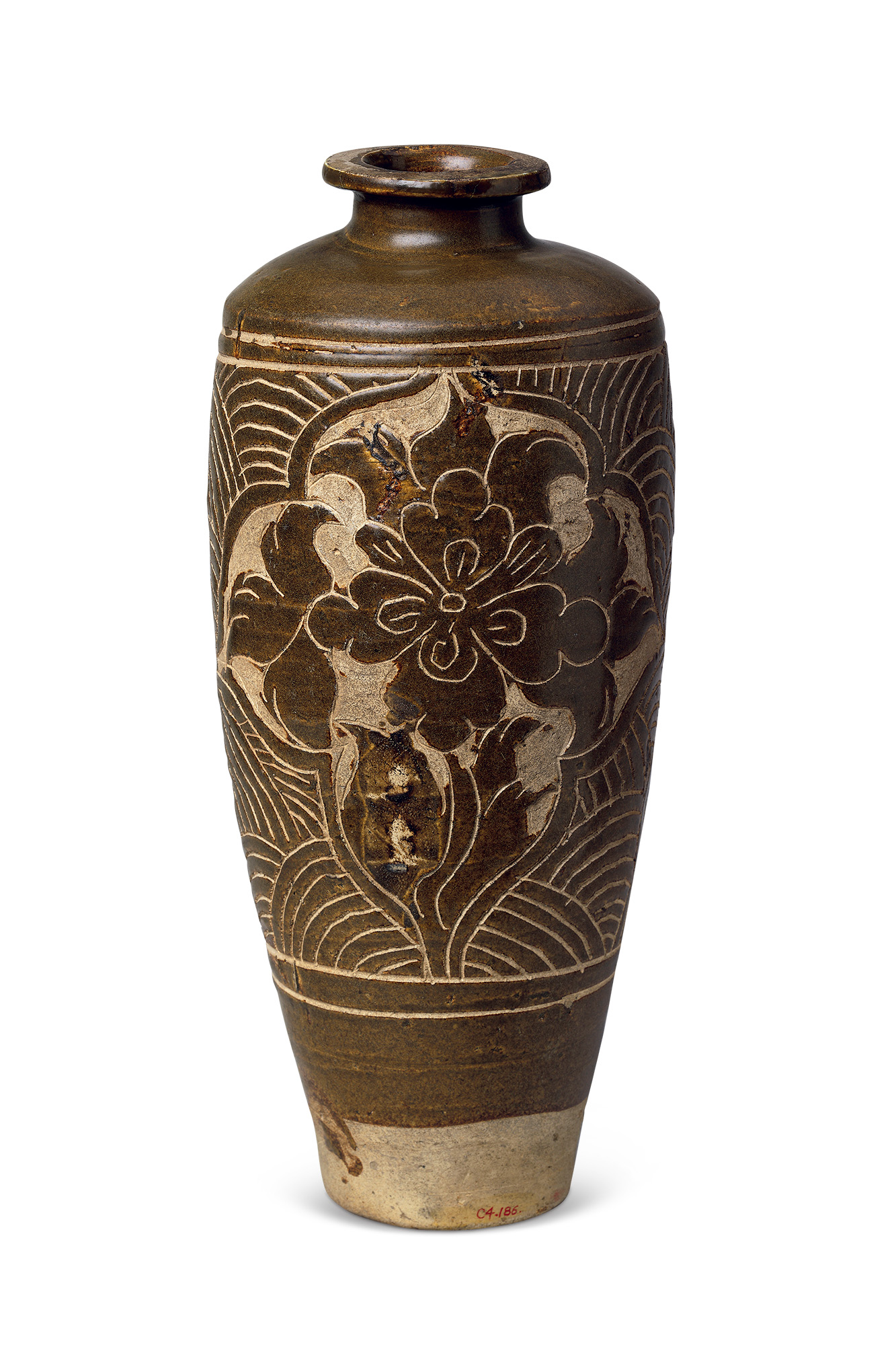 灵武窑黑釉剔划牡丹纹瓶