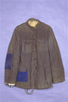 国际友人林迈可参加中国抗日战争时穿过的八路军皮制服