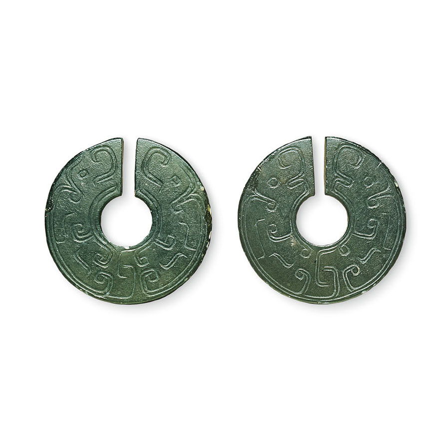 玉龙纹玦（一对）