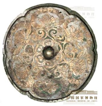 花瓣纹金银平脱铜镜