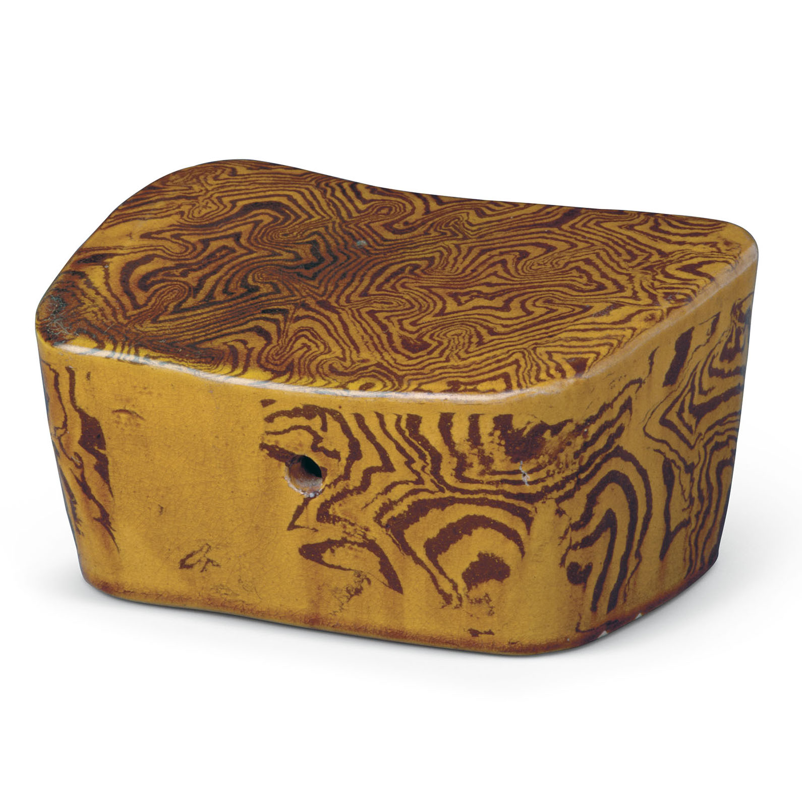 黄釉绞胎枕| 中国国家博物馆