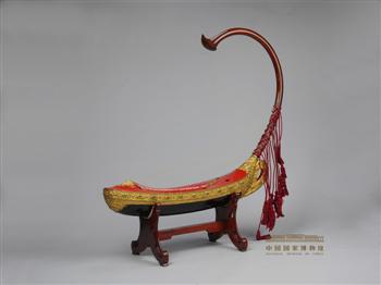 金漆凤首箜篌